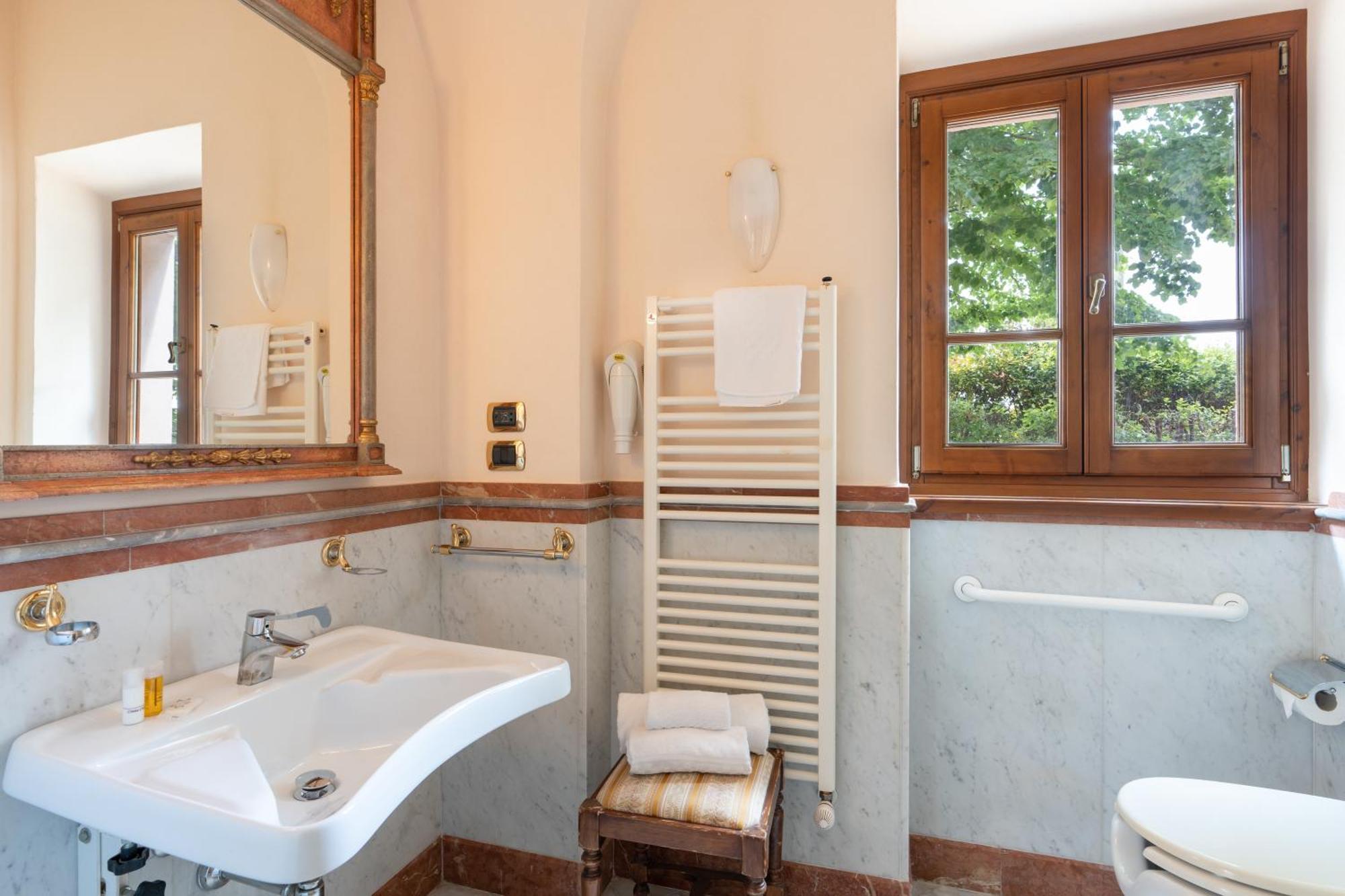 Relais Villa Bianca Gambassi Terme Quarto foto